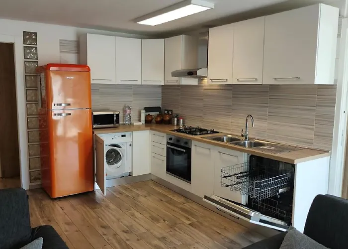 Casa Leo Apartment *